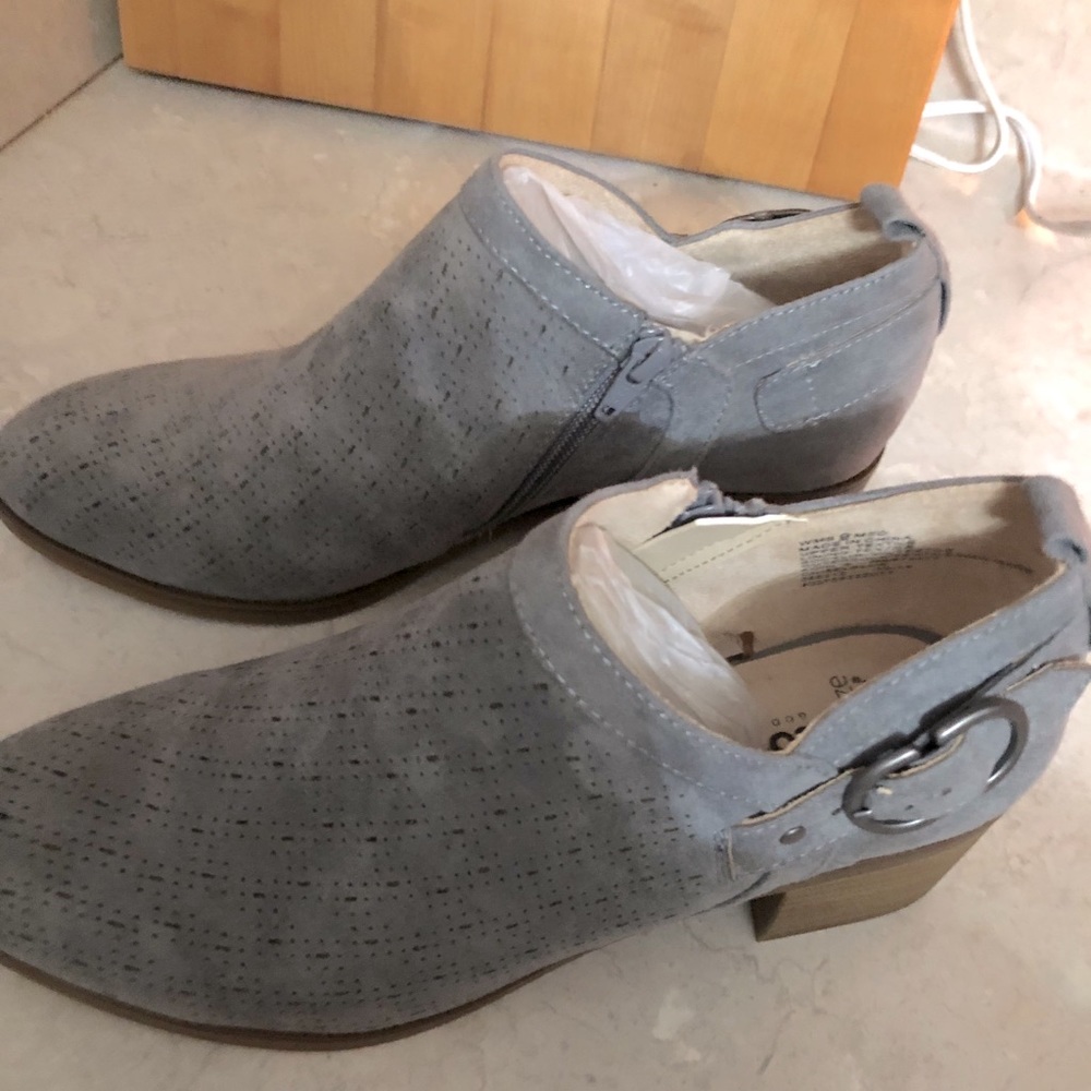 Sonoma Gray Ankle Boots